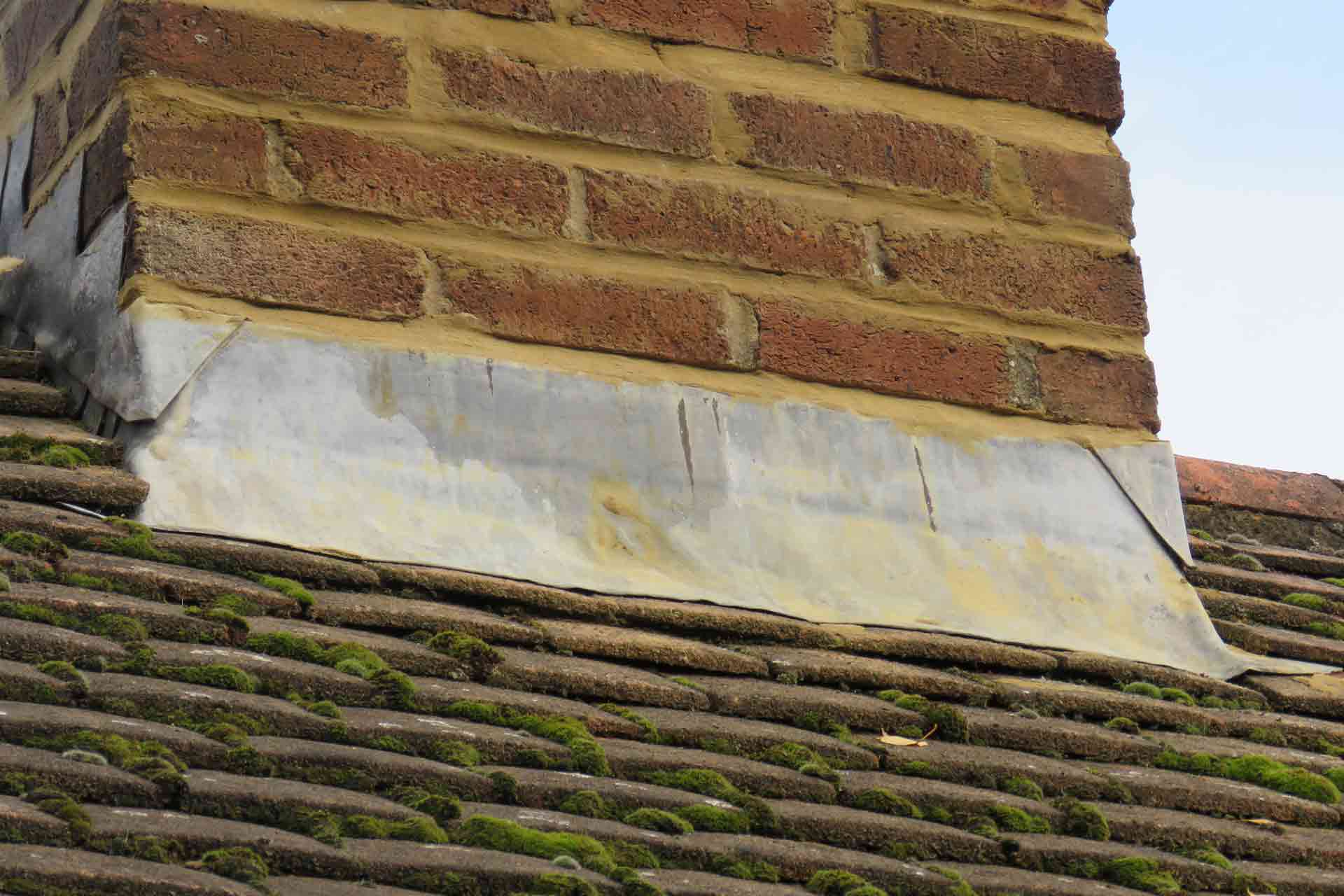 chimney flashing repair